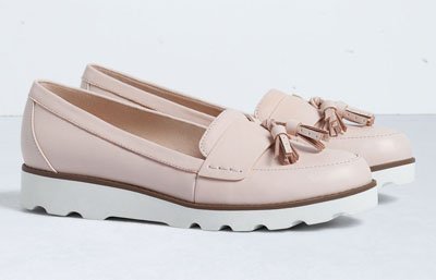 Mocasín Borlas BSK de Bershka